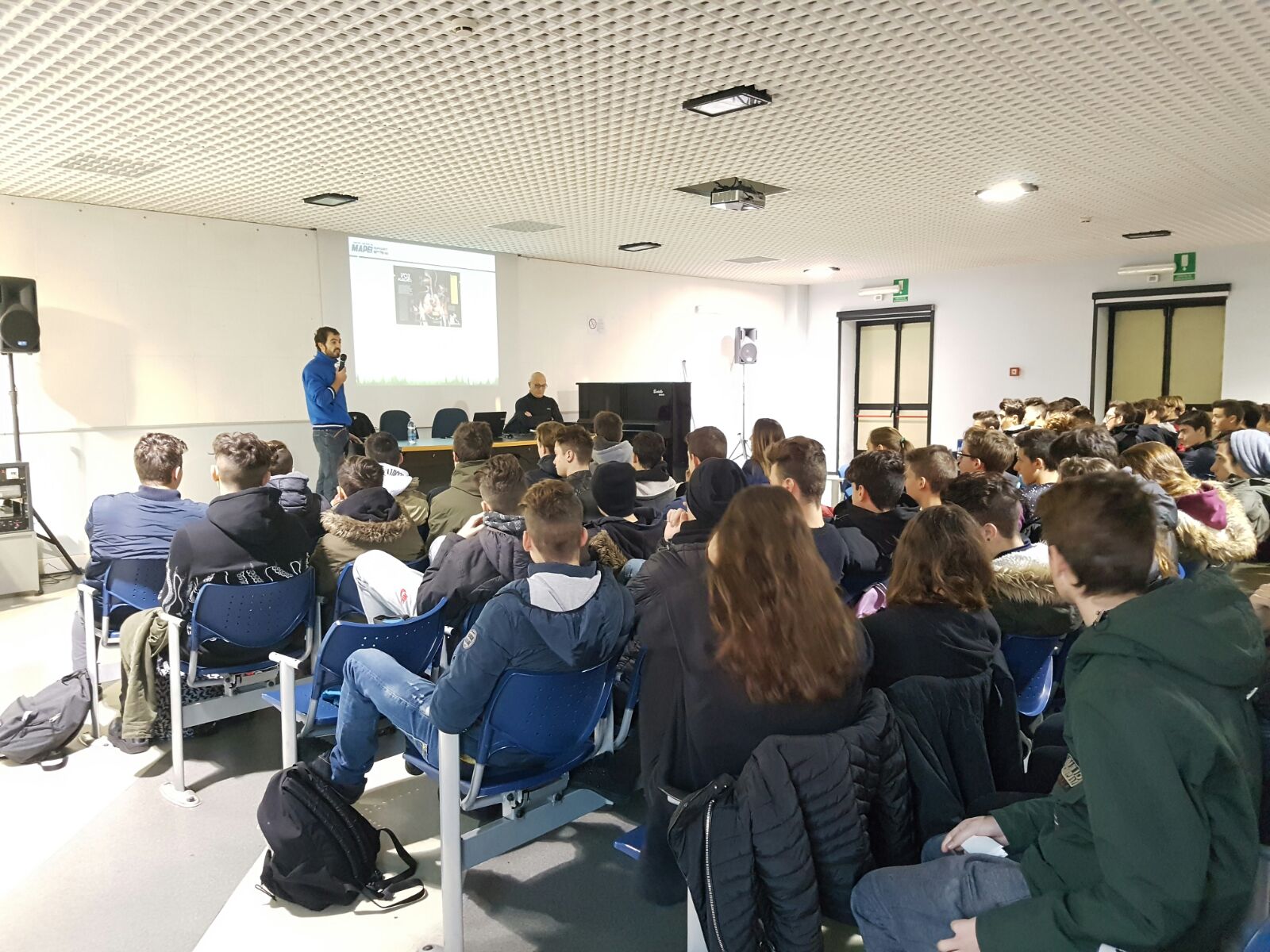 LESSON ON 02-12-16 AT THE IIS IN CARATE BRIANZA - Mapei Sport